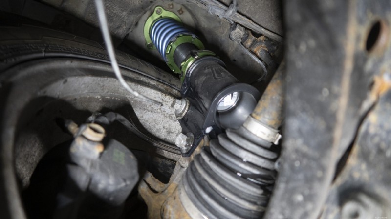 Přesné vyrovnání:Poslední zásadní krok v instalaci Coilover 