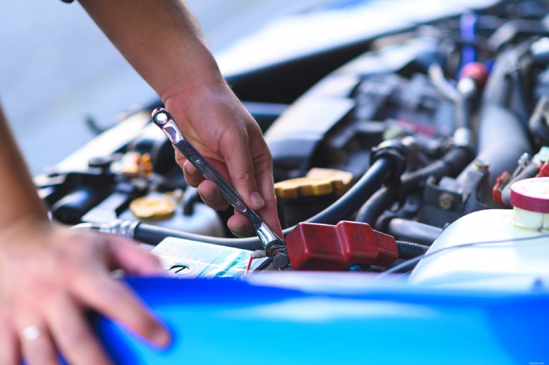 Podrobný průvodce bezpečnou a rychlou výměnou autobaterie 