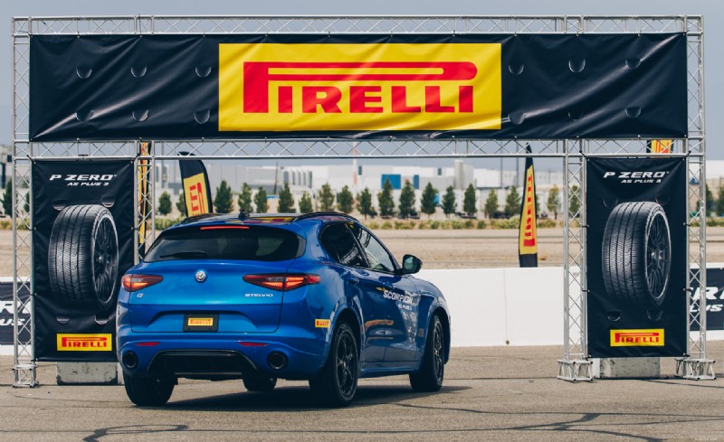 Recenze Pirelli P Zero AS Plus 3:Celoroční pneumatika, která poskytuje výkon a spolehlivost 