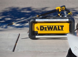 Recenze elektrické tlakové myčky DeWalt 2100psi – výkon, spolehlivost a hodnota 