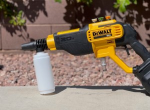 Recenze bezdrátového čističe DeWalt 20V MAX:550 PSI pro čištění bez skvrn 