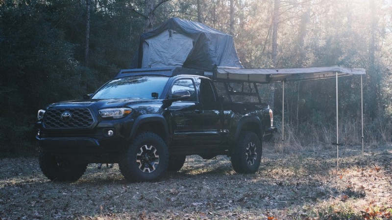 Upgradujte ojetou Toyotu Tacoma na Ideal Overland Adventure Rig 