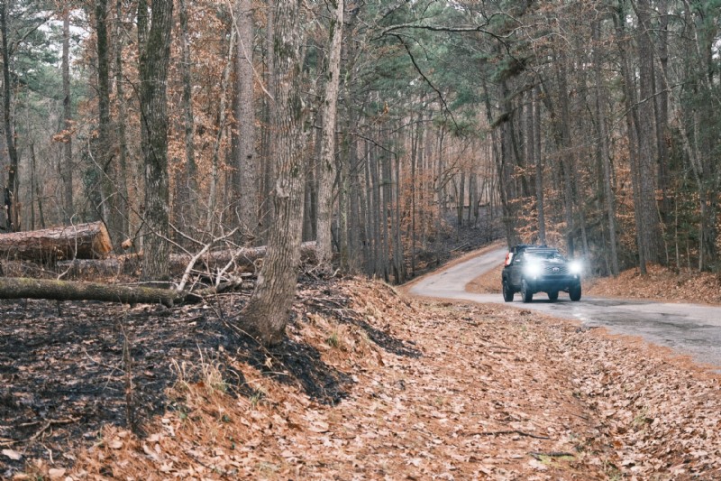 Upgradujte ojetou Toyotu Tacoma na Ideal Overland Adventure Rig 
