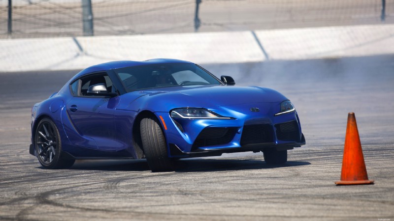 Drifting 101:Jak začít bezpečně a efektivně 