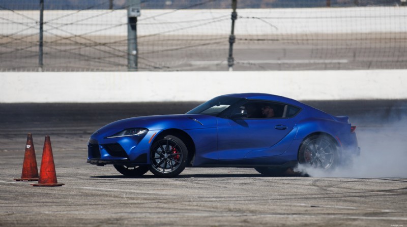 Drifting 101:Jak začít bezpečně a efektivně 