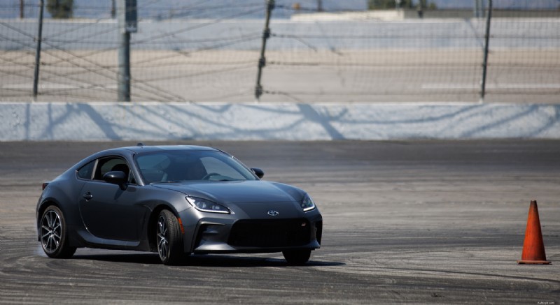 Drifting 101:Jak začít bezpečně a efektivně 