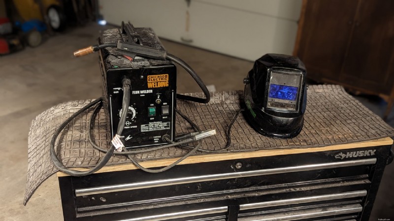 Harbour Freight Chicago Electric Flux-Core Welder:Chytrá investice pro svépomocné svářeče 