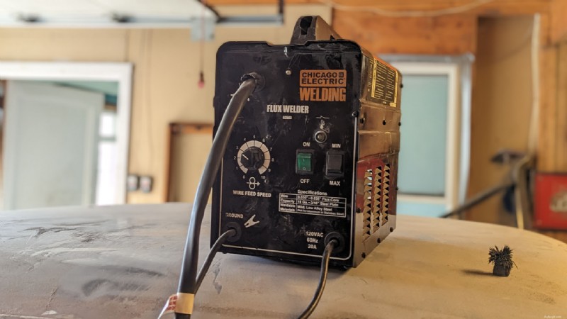 Harbour Freight Chicago Electric Flux-Core Welder:Chytrá investice pro svépomocné svářeče 