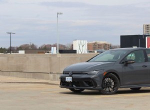 Recenze Volkswagen Golf R z roku 2026:Rafinovaný hot Hatch s vyzrálým výkonem 