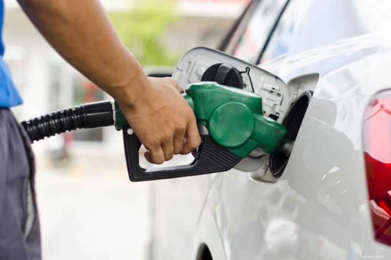 Odborný průvodce řešením běžných problémů s výfuky automobilů 