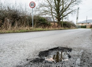 Vyhněte se propíchnutí pneumatiky:Osvědčené tipy, které vás udrží na silnici déle 