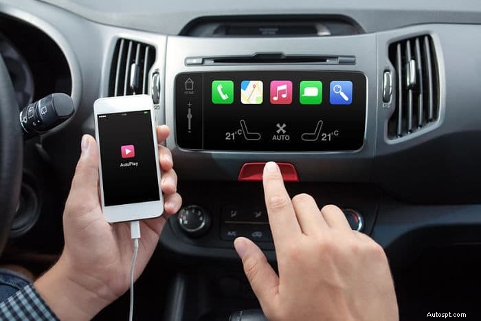 Základní mobilní aplikace, které musí mít každý majitel auta 