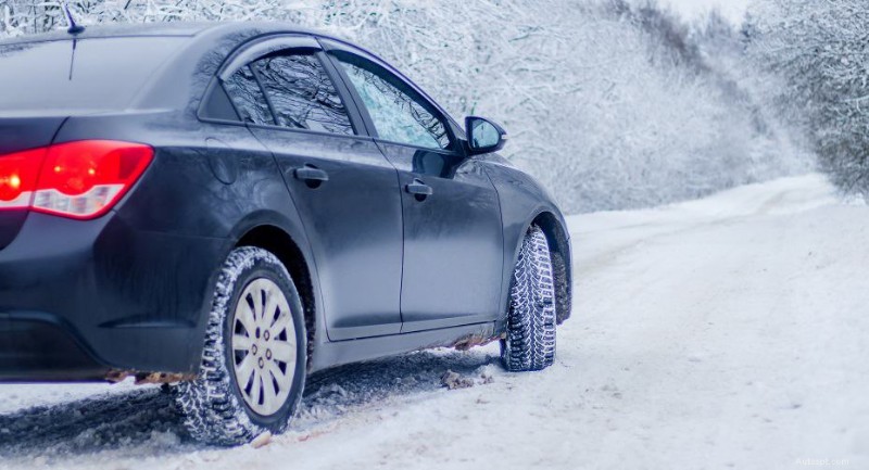 Jak studené může startovat auto? Pochopení minimálních počátečních teplot 