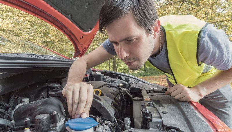 Může se chladicí kapalina motoru skutečně odpařovat? Porozumění ztrátám a únikům chladicí kapaliny 