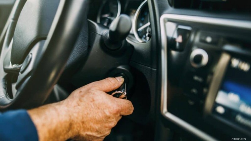 Proč vaše auto nenastartuje, když rádio a světla fungují – diagnostika a rychlé opravy 