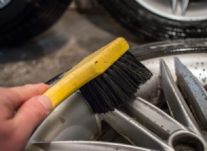 Bezpečně uschovejte letní pneumatiky na zimu:Kompletní průvodce 