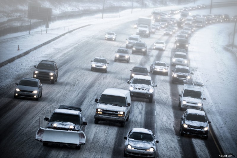 Je nutné auto v zimě zahřívat? Odborné pokyny 