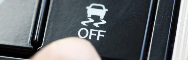 Kontrola trakce:Jak zachraňuje životy – a její omezení 
